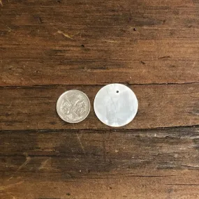 1-Hole 2cm Capiz Shells (100) - White