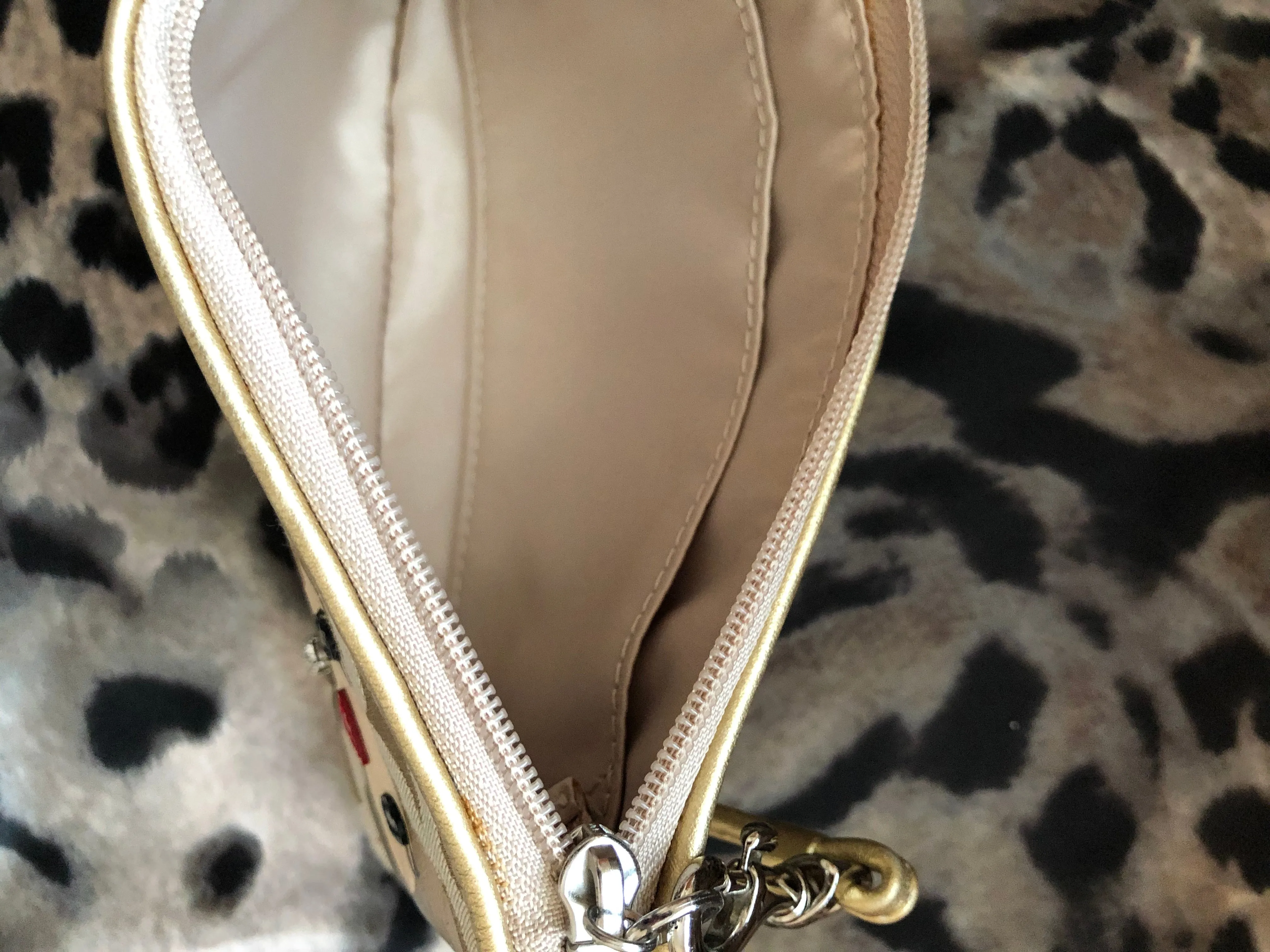 consignment bag - Coach Poppy Goldie collector, larger wristlet
