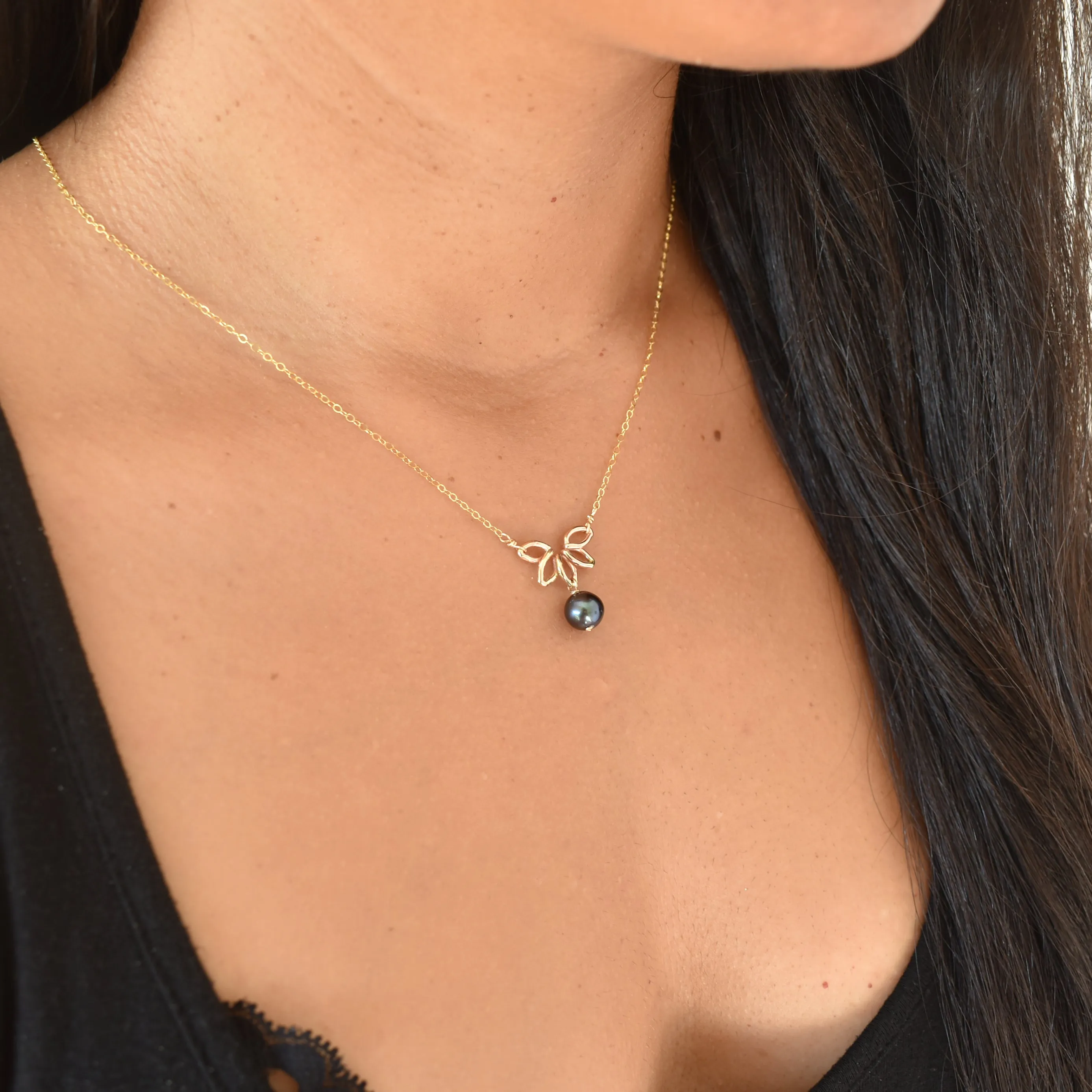 Small Naupaka Necklace