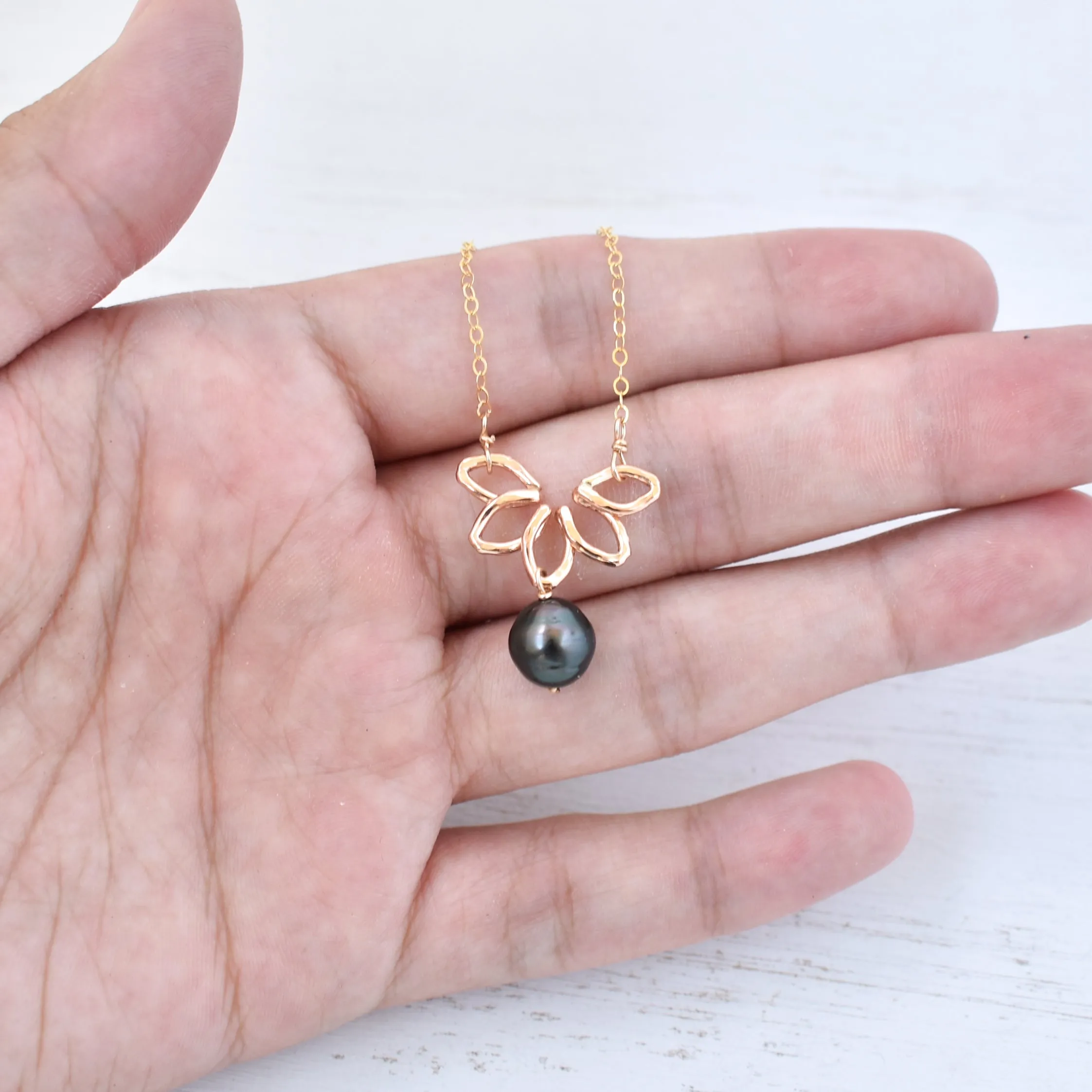 Small Naupaka Necklace